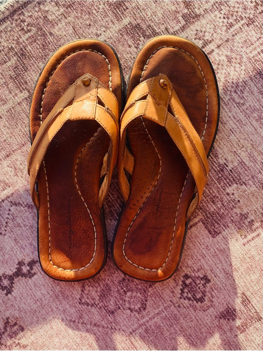 Tommy Bahama Brown Leather Flip-Flops. Size 9